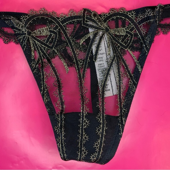 VS DREAM ANGELS Shine Lace V-String Panty Black Gorgeous Sexy NWT - Picture 15 of 16